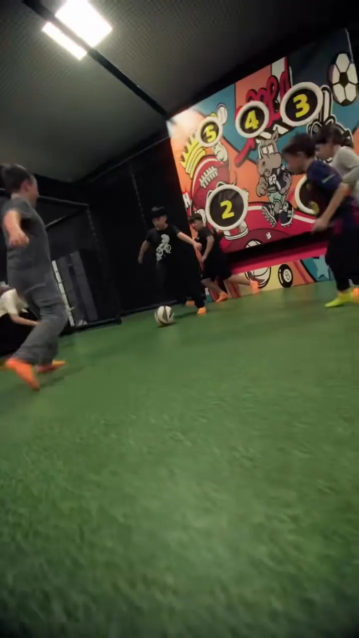 Pista de fútbol de césped